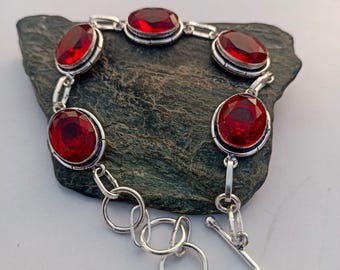 Beautiful Garnet statemernt bracelet,925 sterling silver bracelet,handmade bracelet,gift for women,birthday gift,red garnet bracelet