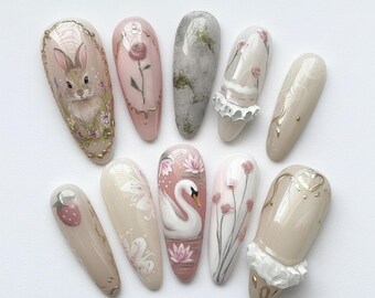 Uñas postizas con diseño floral de cisne encantado, conejito pintado a mano, diseño de flores de cisne, uñas largas neutras, uñas de lujo estilo cottagecore de hadas