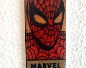 PIN. Spider-Man corner art vintage style pin.