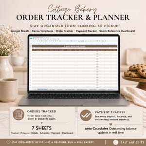 Puede incluir: Un portátil que muestra una hoja de cálculo Cottage Bakery Order Tracker and Planner. La pantalla presenta columnas para detalles de pedidos, pagos y estado. Debajo hay dos cuadros de texto que detallan las funciones.