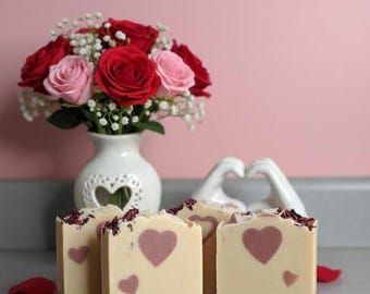 Regalo para el Día de la Madre / Jabón artesanal - Blush & Balance - Jabón cremoso natural para rostro y cuerpo (145-150 g)