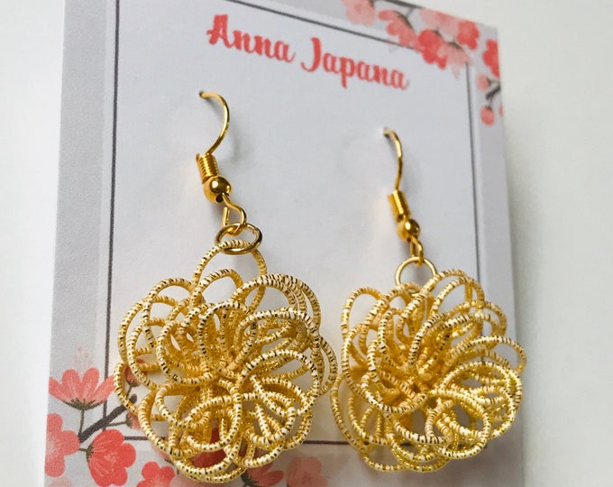 Gold flower earrings / hook or studs
