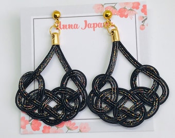 Large knotting earrings <black>