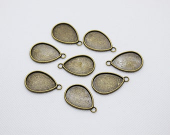 Metal bases for cabochon 18x25mm. Pair of drop cabochon trays. Antique style cabochon trays for earrings. Jewelry supplies. Crafting, DIY.