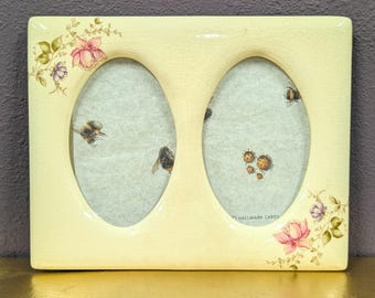 Vintage Ceramic Double Oval Photo Frame; Floral Cottage Decor: Terragrafics