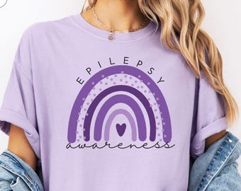 Camiseta de concienciación sobre la epilepsia: camiseta de apoyo arcoíris morada