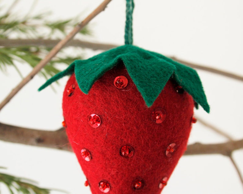Vintage Style Kitsch Sequined and Beaded Felt Strawberry Christmas Ornament image 2