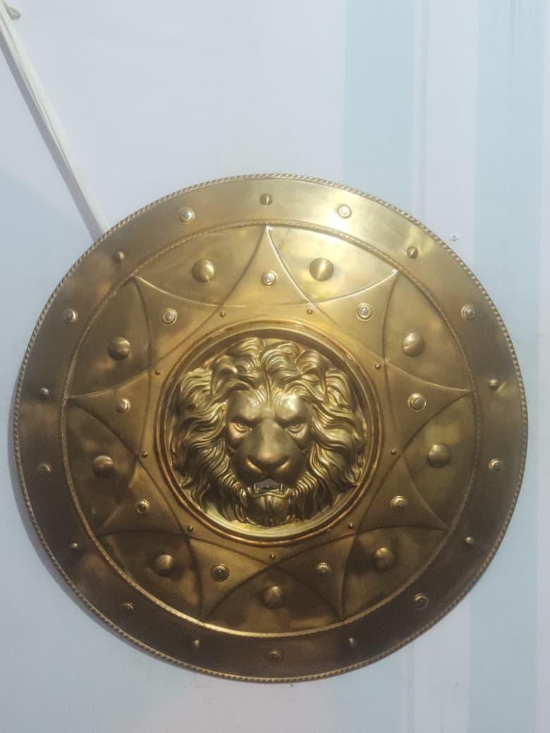 中世騎士のライオンシールド、18ゲージスチール、コスプレLARPシールド - Etsy 日本, image size:780x1040