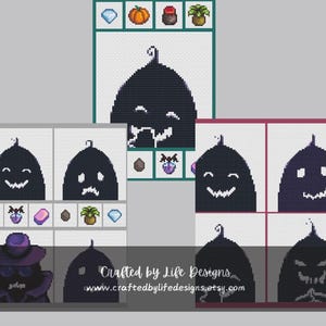 Puede incluir: Una colección de diseños de pixel art que presentan varias expresiones de una figura negra con forma de fantasma. Los diseños incluyen un fantasma sonriente, un fantasma triste y un fantasma con una sonrisa siniestra. La imagen también incluye pequeños iconos de pixel art de una calabaza, un diamante y una poción.