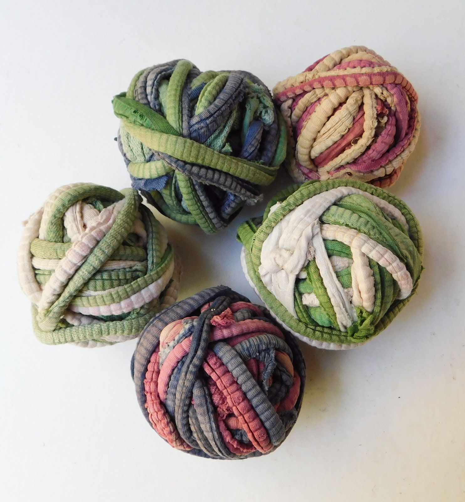 5 Vintage Rag Rug Balls Primitives 3 Green Cranberry Etsy