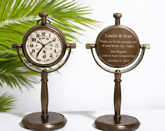 Personalisierte Tischuhr aus Messing, Antik-Vintage-Finish, graviertes Erinnerungsstück, Geschenk zum Jahrestag oder zur Hochzeit