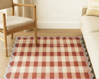 Roter Gingham Karierter Teppich: Ausgebogter karierter Teppich im Vintage Stil Made in india