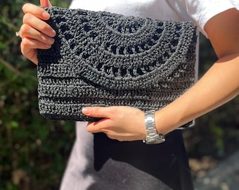 Handmade Crochet Raffia Clutch: Woven Straw Boho Bag