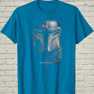 Camiseta de Star Wars Mandalorian, camiseta gráfica de ciencia ficción con retrato oscuro y melancólico, regalo de cumpleaños para novio friki imagen 1