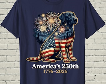 Camiseta patriótica de Labrador, camiseta con estampado retro de 1776, regalo del Día de la Independencia para dueños de mascotas, ropa del 250 aniversario de Estados Unidos, ropa vintage para cachorros.