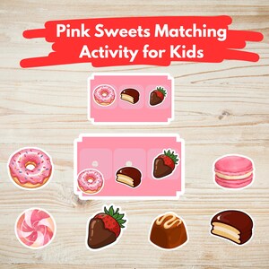 Op de afbeelding: Een bijpassende activiteit voor kinderen met roze snoep. De afbeelding toont illustraties van snoep zoals donuts, met chocolade bedekte aardbeien en macarons op een roze achtergrond. De tekst "Pink Sweets Matching Activity for Kids" is rood.