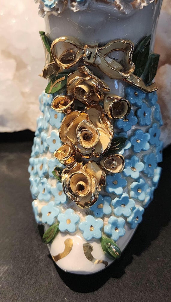 Vintage 1951 Porcelain Shoe Vase: Hand-Painted Forget-Me-Nots & Gold Trim