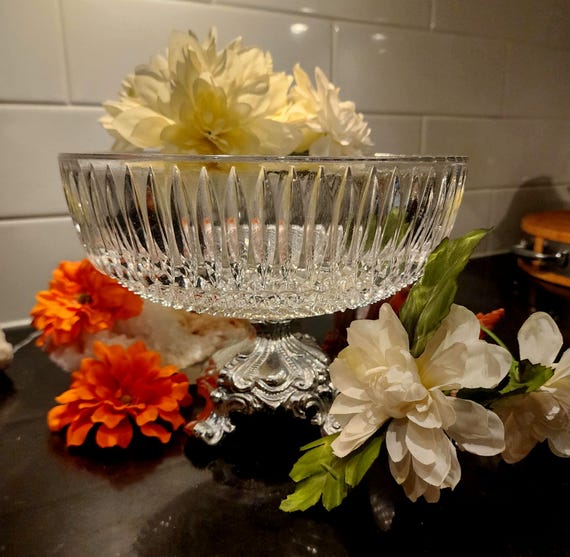 Vintage 1972 GIM Silver Co. Medium Pressed Glass Compote Bowl – Diamond-Cut Glass on Ornate Silver Pedestal Base