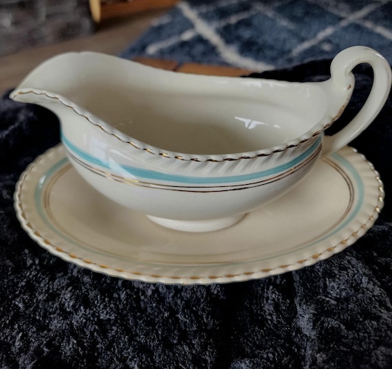 Vintage Johnson Brothers Gravy Boat with Attached Underplate – Aqua Band & Gold Trim