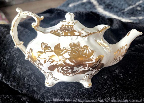 Vintage Hammersley Rose Golden Bone China Teapot – Aladdin Shape – 1960s