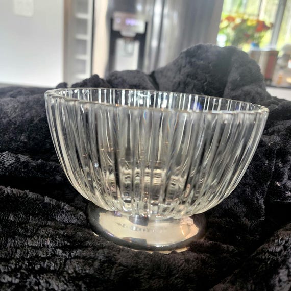 Vintage Italian Crystal Bowl: Ribbed Glass with Sterling Silver Base
