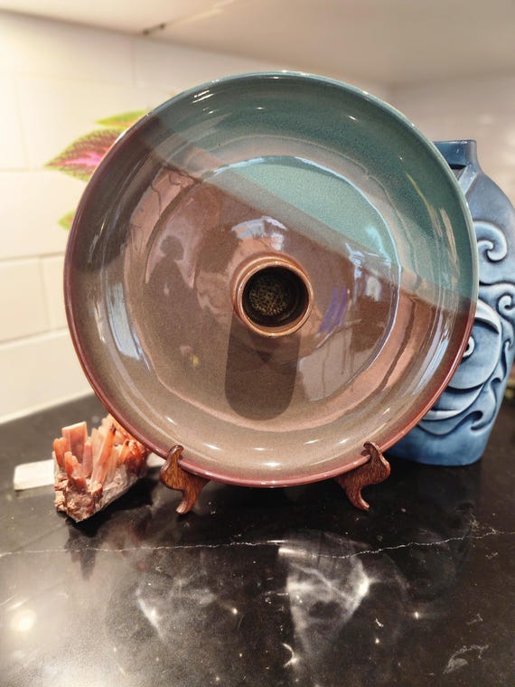 Inkognito Stoneware Platter: Teal & Mocha Glaze, Built-In Floral Frog
