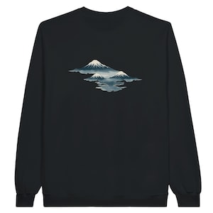 Japanese Themed Luxury Sweatshirt - Cozy, Stylish & Sustainable Fashion Wear