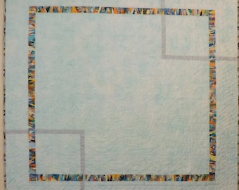 Trapunta moderna verde pallido, quadrati batik, coperta da appendere alla parete