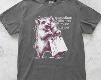 Kapitalisme Opossum Vintage Stijl T-shirt, Humoristisch T-shirt voor Volwassenen, Opossum T-shirt, Cadeau voor Opossumliefhebber, Sarcastisch T-shirt, Dieren T-shirt, Jaren 90 Shirt, Unhinge