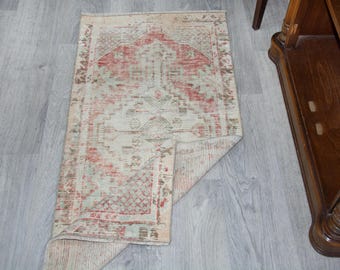 Alfombra turca moderna de estilo vintage, 64 x 130 cm, rojo, verde y beige, alfombra Oushak de lana, decoración duradera para el baño.