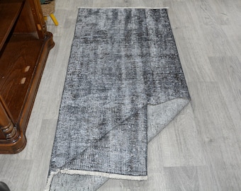 Vintage dämpad svart löparmatta, 6x1,5 m, sliten matta, entré, kök, låg lugg, dekoration till trapphall