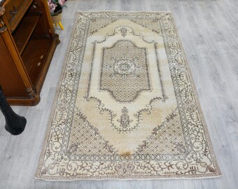 Vintage turkisk matta, 1,2x1,8 m, dämpad Oushak-matta, geometrisk matta, beige sliten turkisk matta, handgjord modern matta
