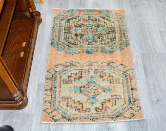 Alfombra geométrica naranja de 1,5 x 3 pies, hecha a mano en lana turca, estilo bohemio desgastado, alfombra pequeña de 2x3 pies, felpudo para entrada, alfombra pequeña vintage.
