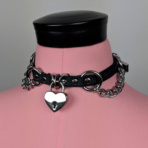 Emalia leather collar optional lock
