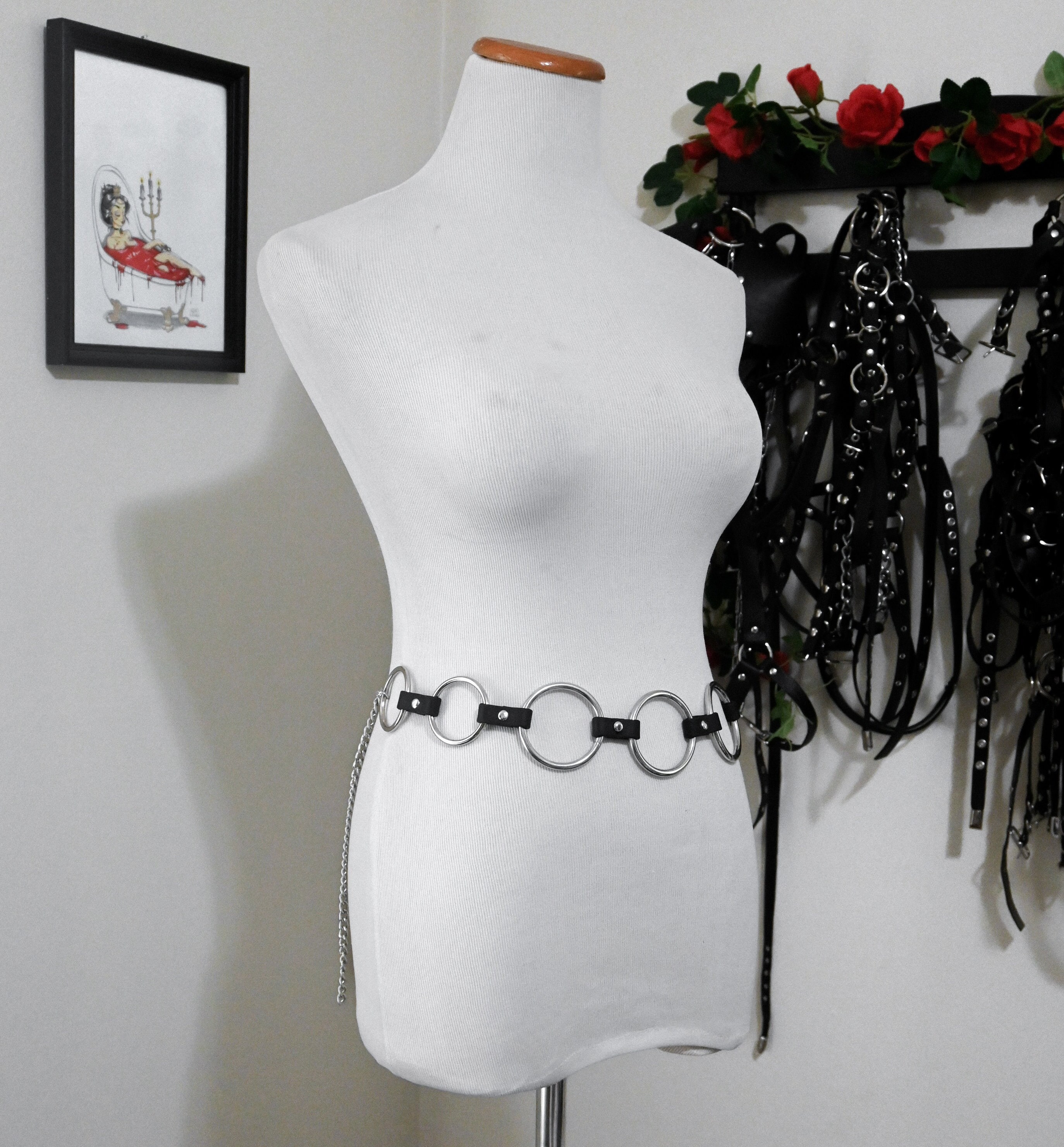 Circe O-ring Chain Belt Vegan or Leather - Etsy display picture 3