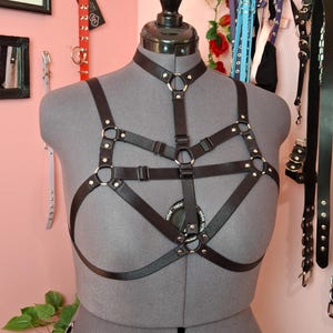 Valentina adjustable strappy chest harness