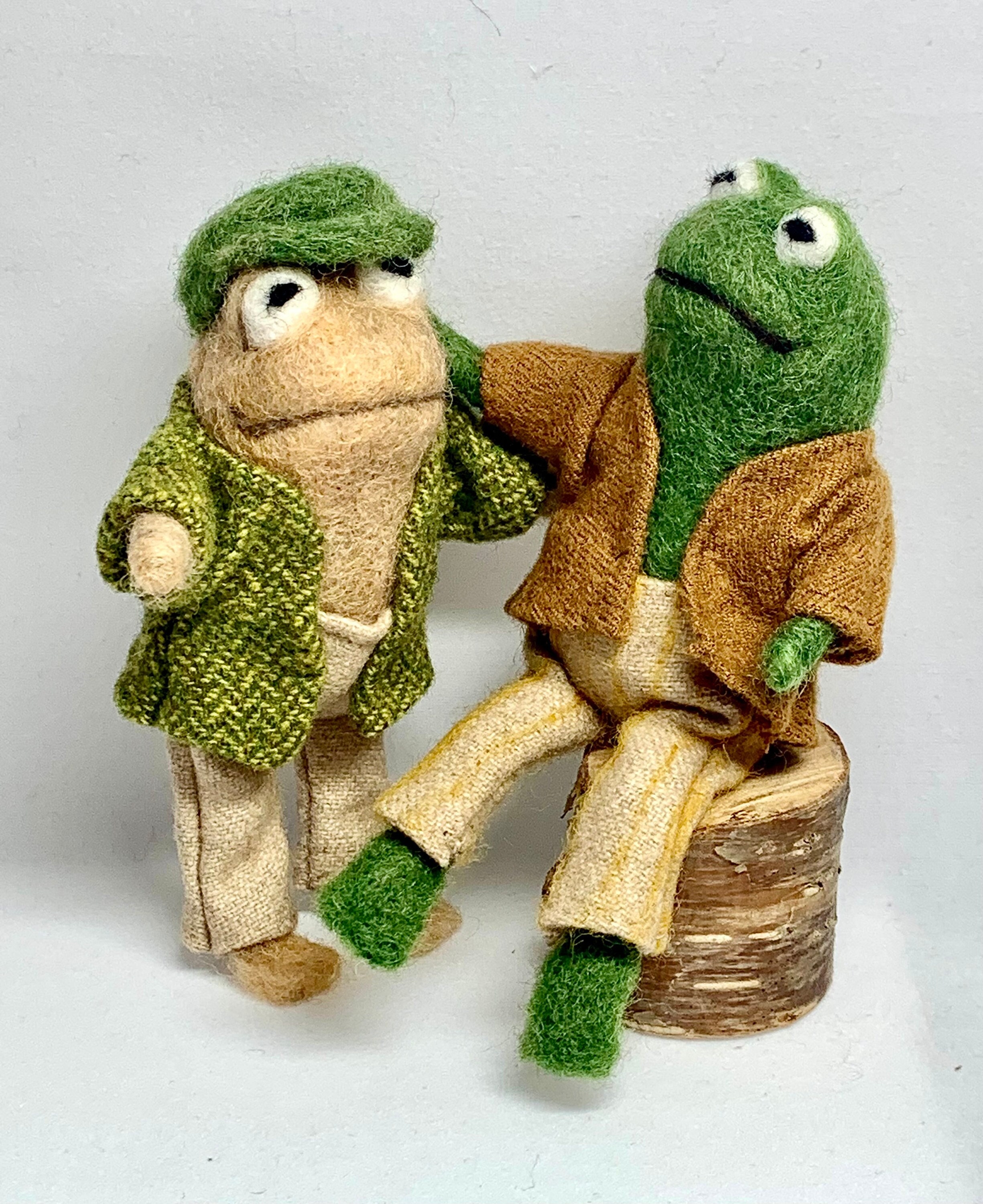 Frog and Toad Sculptures, Frog and Toad Decor, Needle Felted Sculpture 