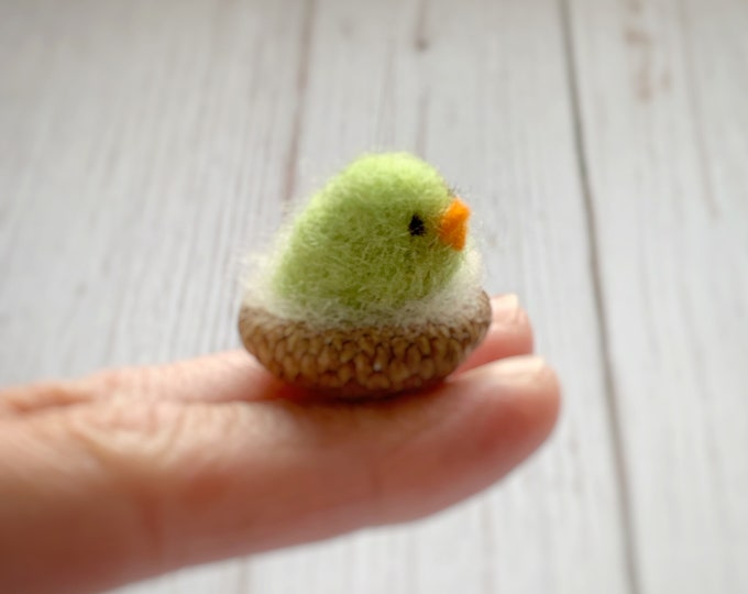Needle Felted Bird Christmas Ornament, Miniature Green Bird in Acorn Cap
