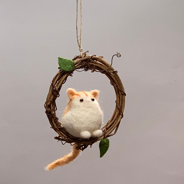 Orange Tabby Cat Christmas Ornament, Needle Felt Cat Ornament, Tabby Cat Christmas Ornament, Needle Felted Animals, Gift for Animal Lover