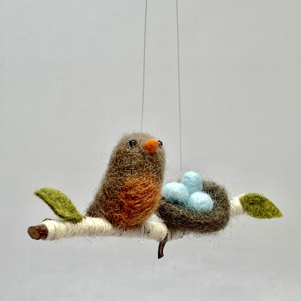 Robin Ornament, Needle Felted Bird Ornament, Robin with Nest Christmas Decor