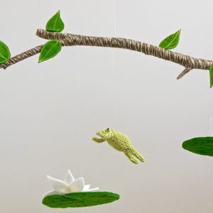Frog and Lily Pad Baby Mobile, Gender Neutral Animal Nursery Decor