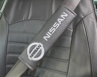 Gebrauchte Auto Gurt Covers Covers Cover mit gesticktem Logo Emblem 2 Stück Auto-Sicherheitsgurt Qualität Geschenkidee Zubehör Kissen Schultergurt Pad