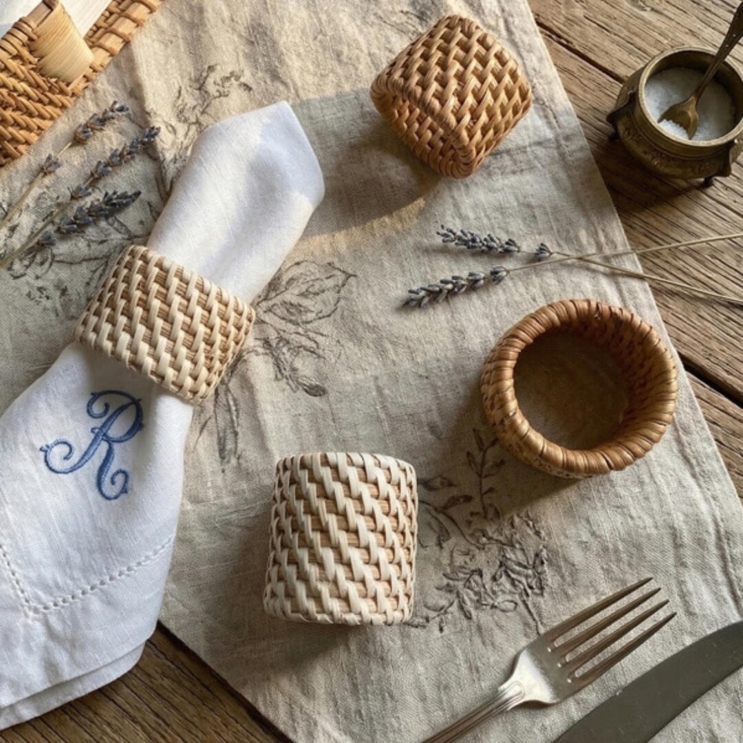 Straw Ring Boho Farmhouse Napkin Rings | Handwoven Rattan Straw Rings | Rustic ...