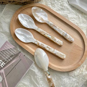 Mother of Pearl Seashell Spoons: Coastal Caviar Spoon Set | Beach Wedding Gift | Elegant Shell Dessert Spoons | Bridesmaid Proposal Prop