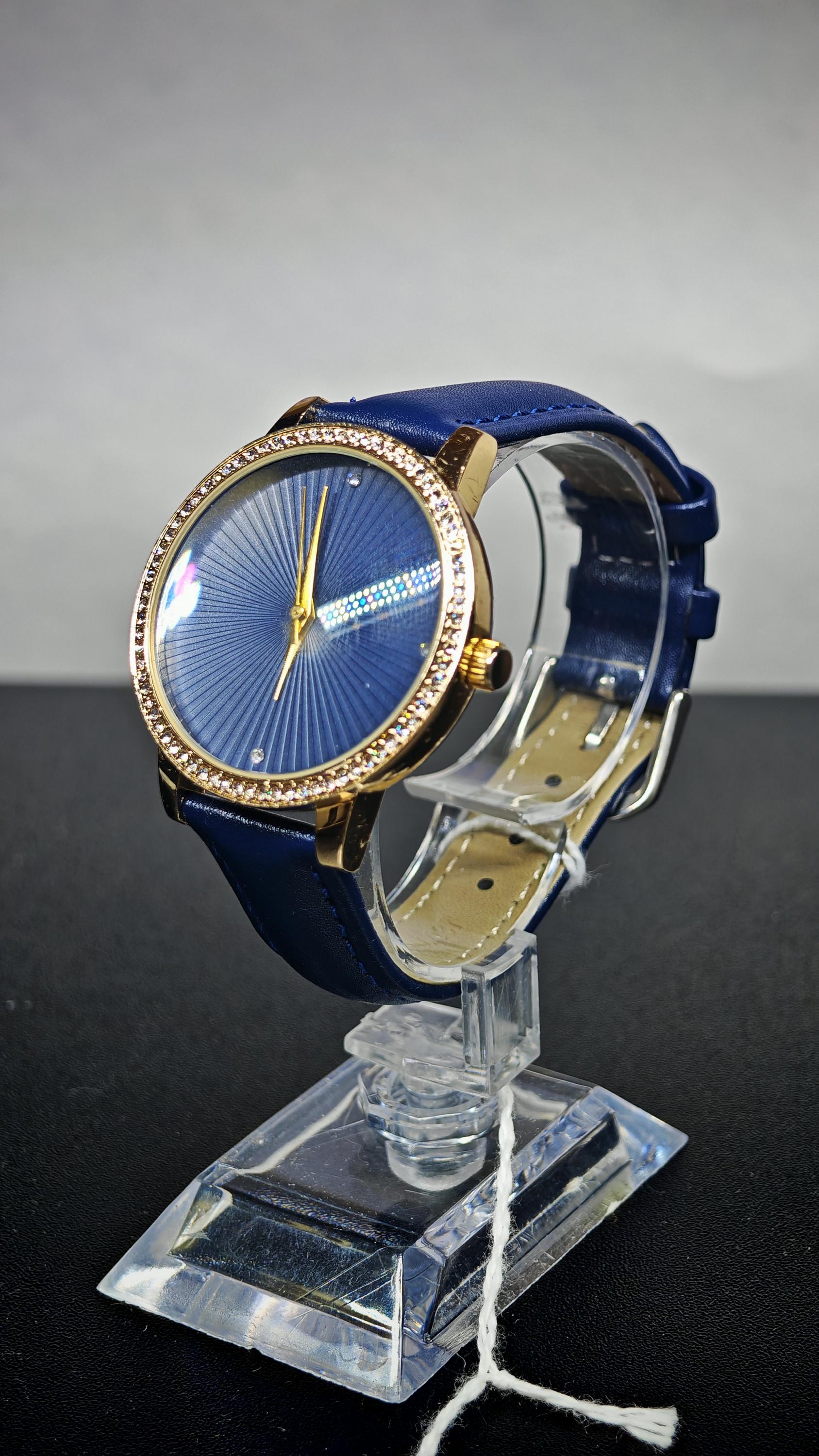 Vintage CROTON Blue Square Face Watch with Blue Leather Strap - NWOT Vintage Croton Watch - Etsy main image 2