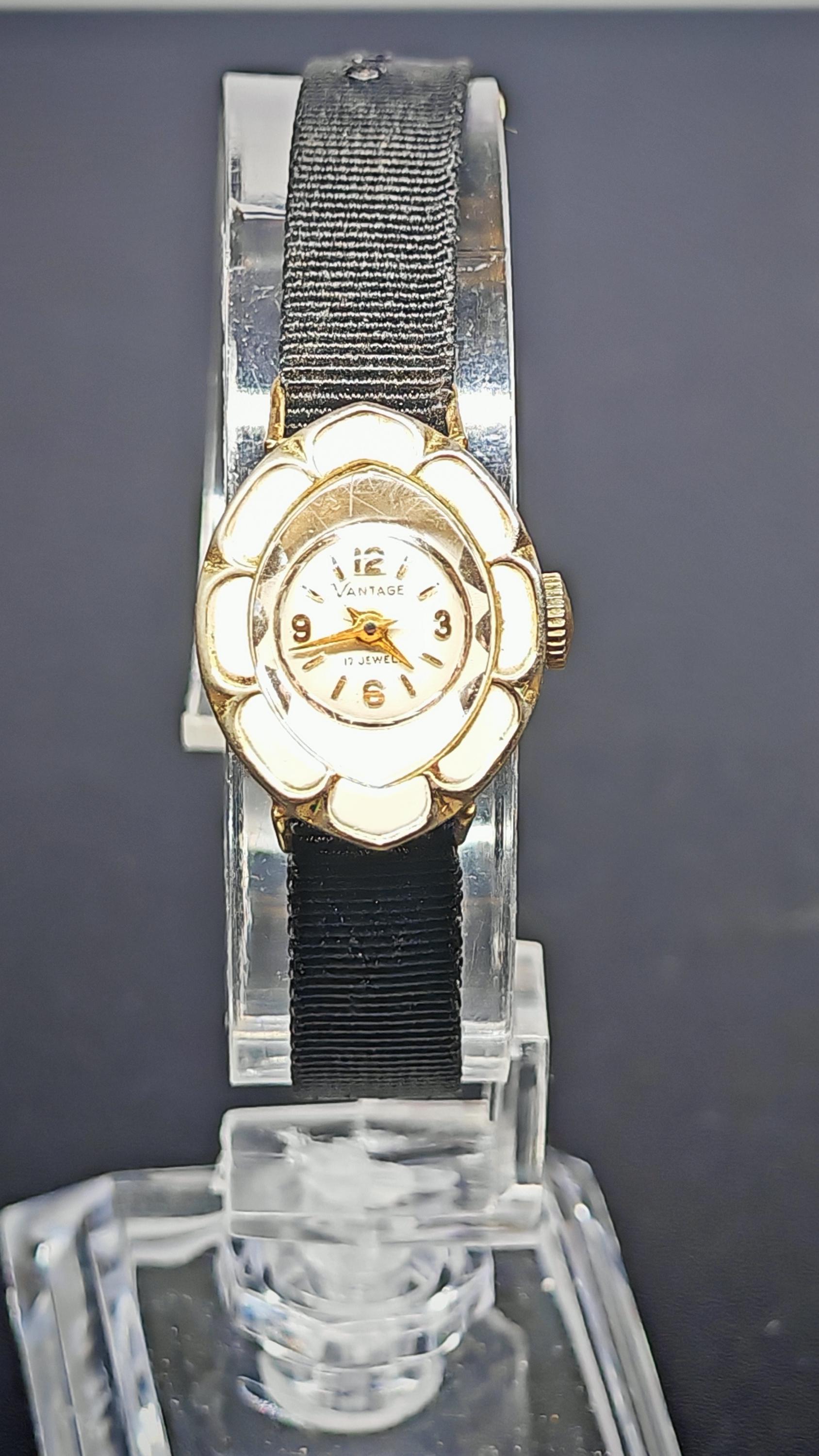Works VTG WITTNAUER Ladies Watch Wind Up Diamond Galaxy Dial -GF Band- Rare 17mm Expansion Wrist Watch - Etsy main image 2