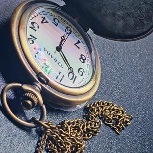 Strada Unisex Paris Pocket Watch Classic White Dial & Parisian Charm Bild 4