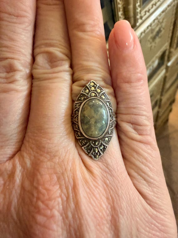 Vintage Art Deco Moody Stone Ring