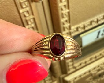 Vintage Goldfilled Garnet Colored Ring