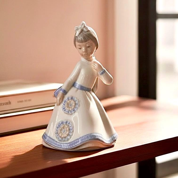 スペイン Zaphir 女の子 Zaphir Girl Figurine - Etsy